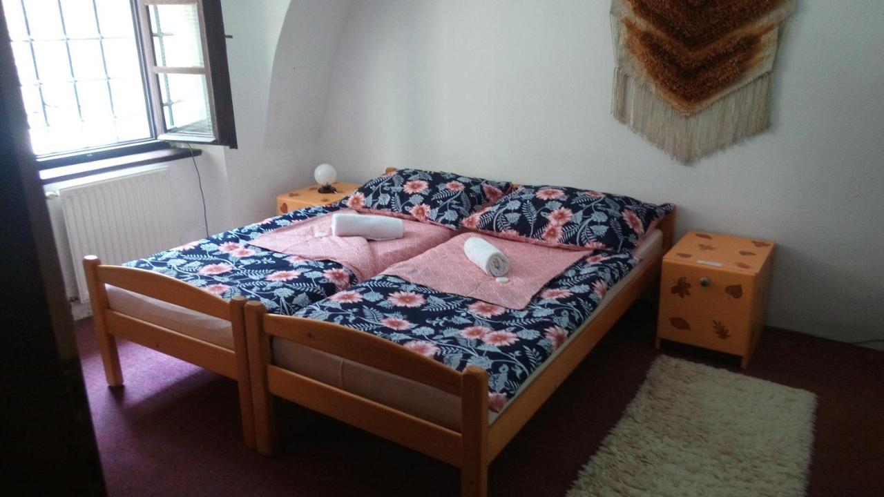 Penzion U Tkadlen Jindřichův Hradec Buitenkant foto